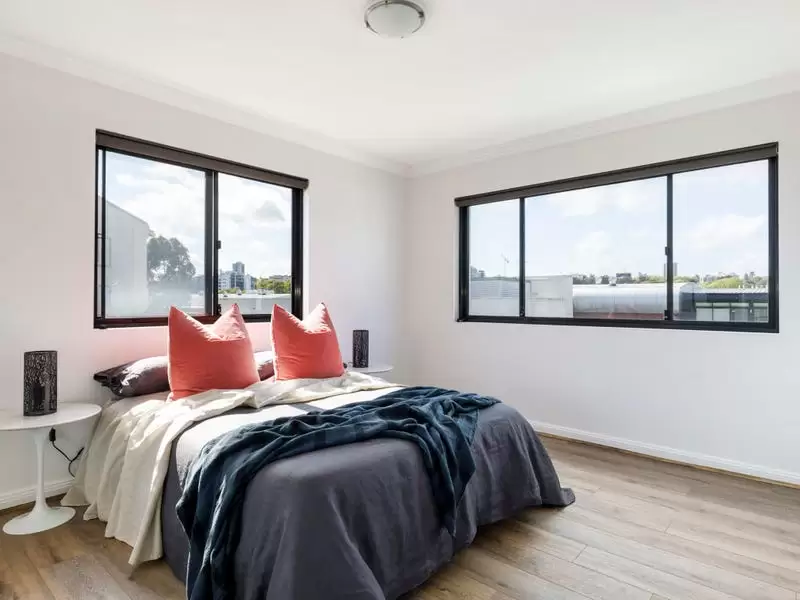 26/74 McLachlan Avenue, Darlinghurst Leased by Prosper Group - image 1